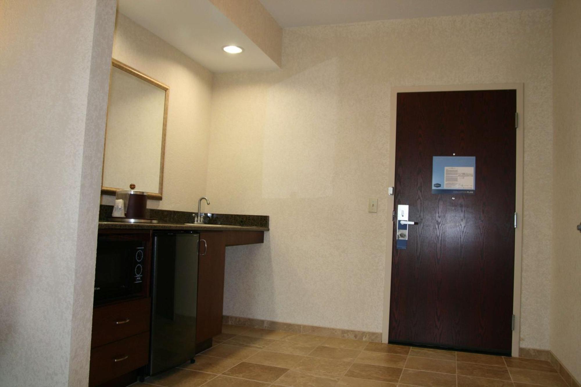 Hampton Inn & Suites Cleveland-Mentor Ngoại thất bức ảnh
