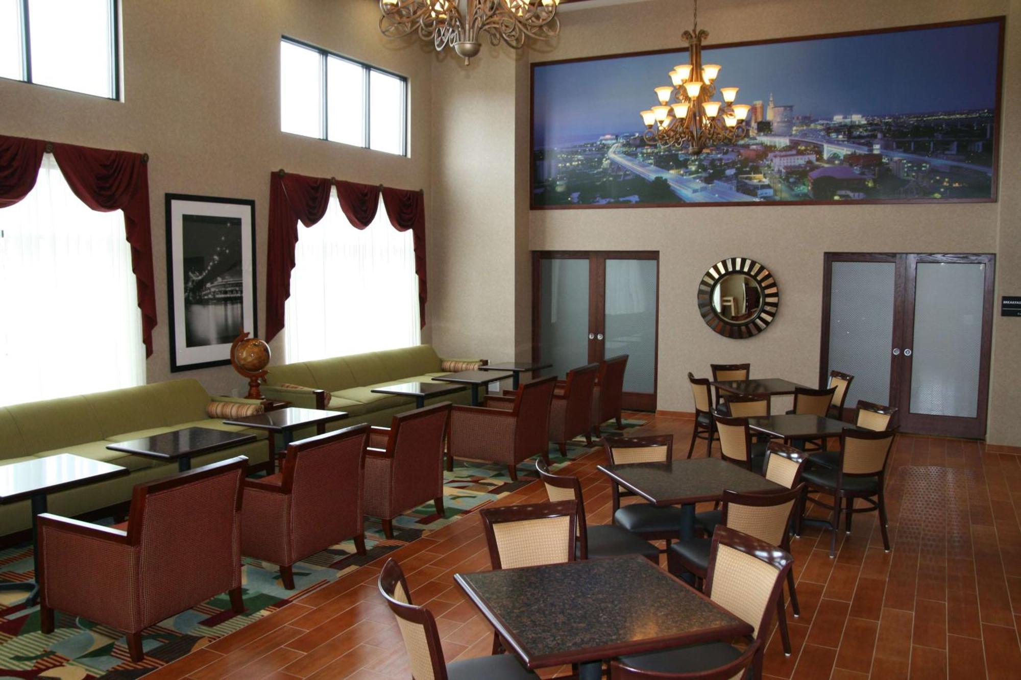 Hampton Inn & Suites Cleveland-Mentor Ngoại thất bức ảnh
